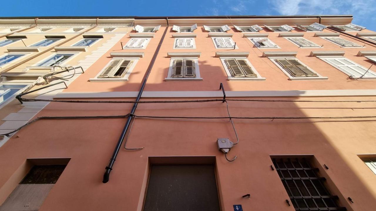 El Quartierin Trieste Luaran gambar